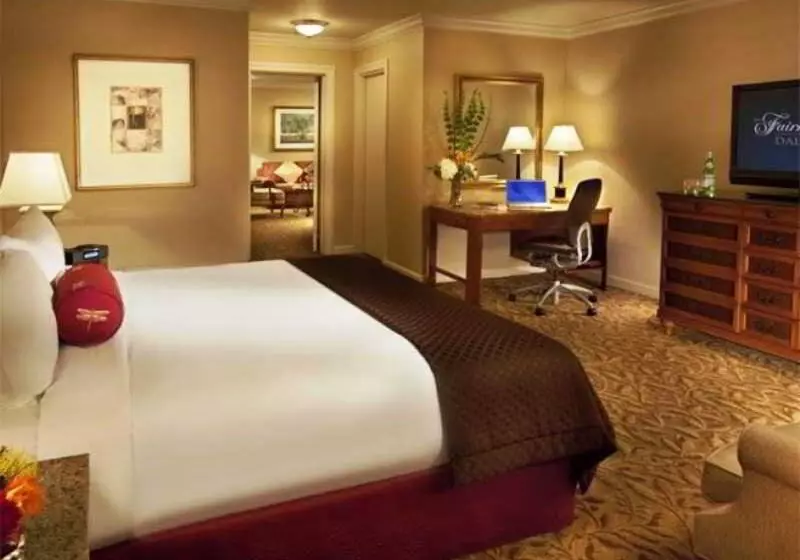 キングサイズベッドのスイートルーム, Fairmont Dallas