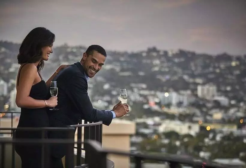 اتاق لوکس با بالکن, Four Seasons Hotel Los Angeles At Beverly Hills