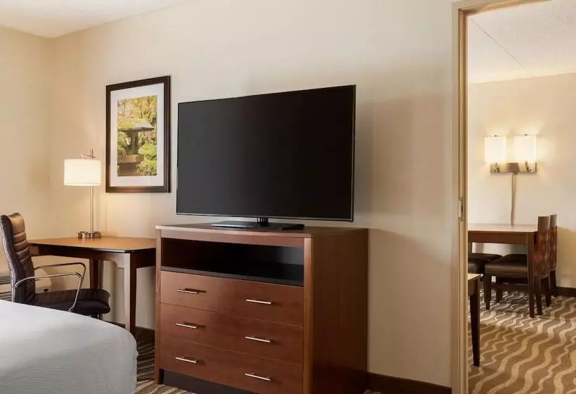 سوییت, Holiday Inn Hotel & Suites Des Moines Northwest, An Ihg