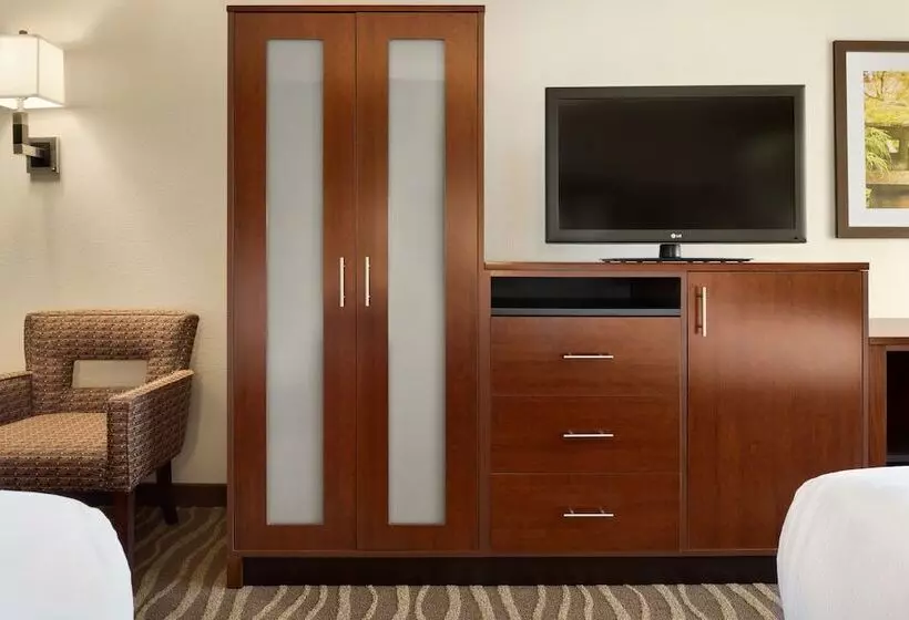 身障者適用スイートルーム, Holiday Inn Hotel & Suites Des Moines Northwest By Ihg