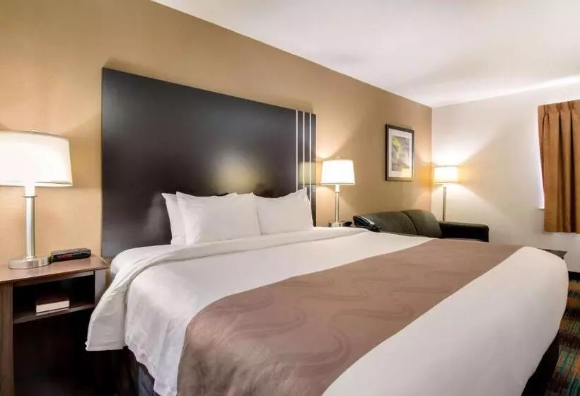 キングサイズベッドのスタンダードルーム, Quality Inn Bloomsburg