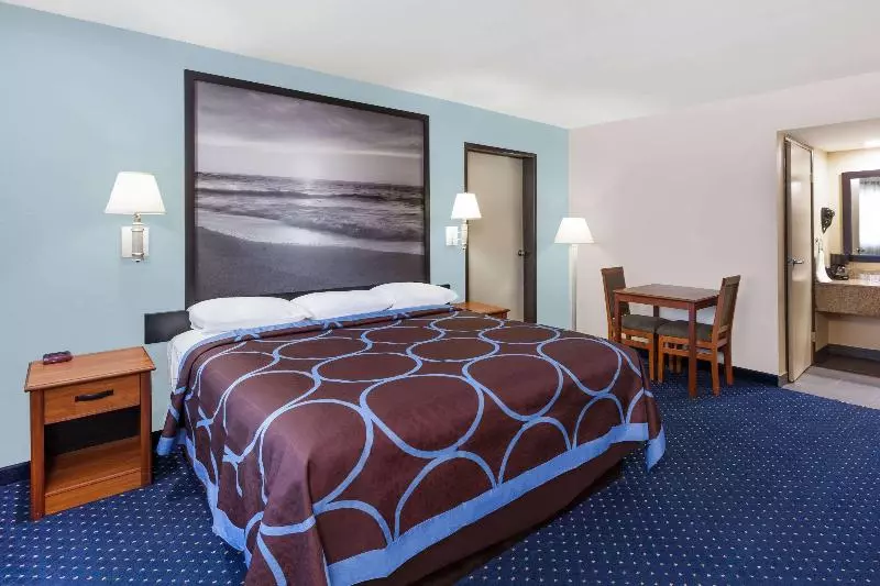 اتاق استاندارد با تخت بزرگ, Super 8 By Wyndham El Cajon San Diego