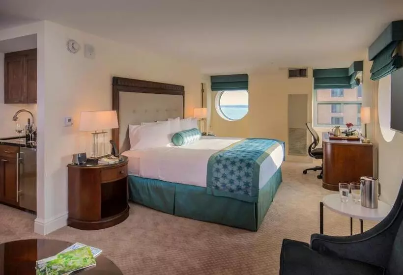 اتاق استاندارد با تخت بزرگ, The Edgewater