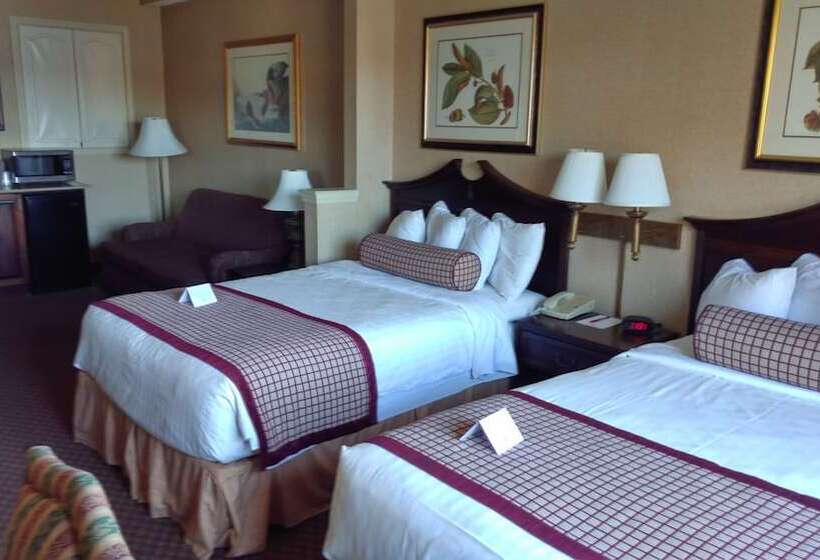 Номер Стандарт Вид на Озеро, Fort William Henry