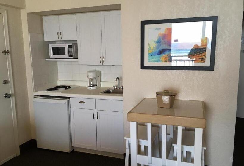 스탠다드 스튜디오 킹침대, Daytona Beach Hawaiian Inn