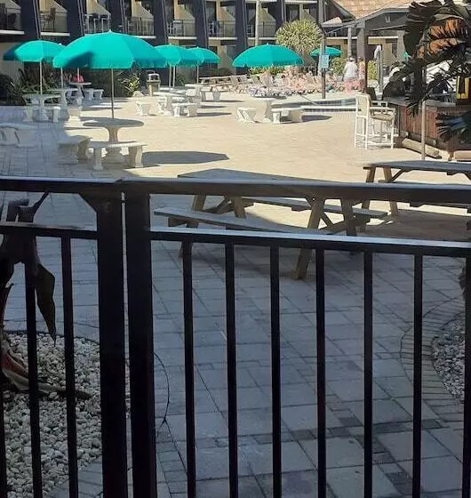スイート, Daytona Beach Hawaiian Inn