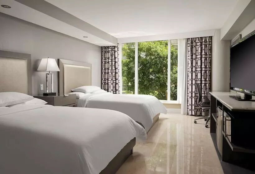 اتاق استاندارد با 2 تخت دوبل, Doubletree By Hilton Grand Hotel Biscayne Bay