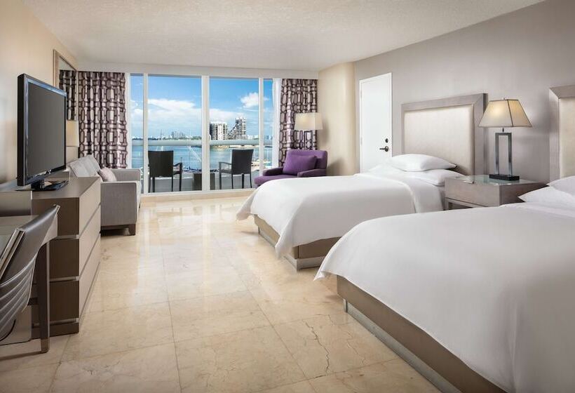 غرفه قياسيه سريرين مزدوجين, Doubletree By Hilton Grand Hotel Biscayne Bay