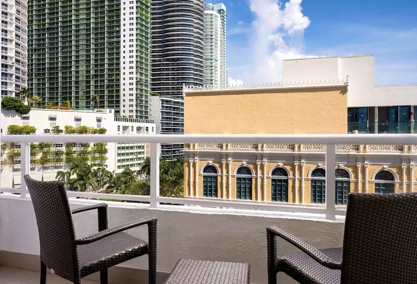 اتاق استاندارد با تخت دوبل و چشم‌انداز پارک, Doubletree By Hilton Grand Hotel Biscayne Bay