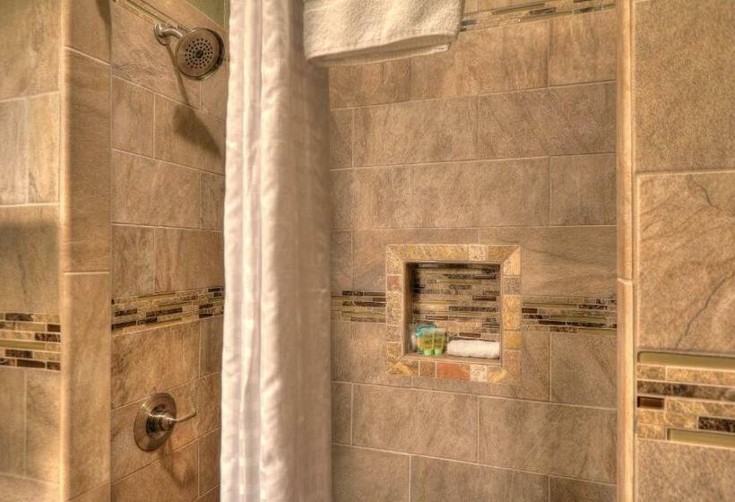 חדר סטנדרט שתי מיטות זוגיות, Gatlinburg Inn