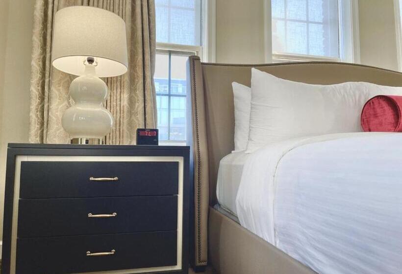 Номер Стандарт, Henley Park