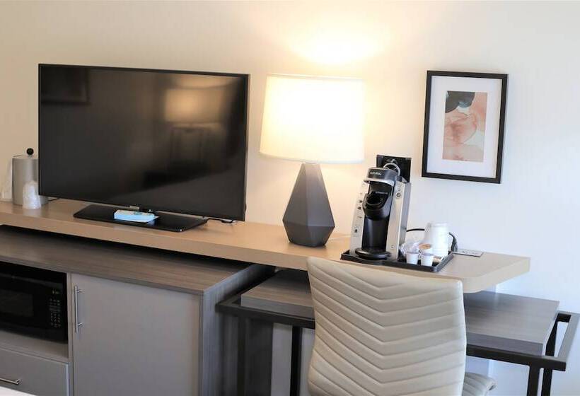 스탠다드 룸 더블 침대 2개, Holiday Inn & Suites St. Cloud, An Ihg