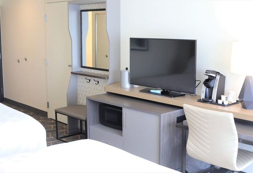 스탠다드 룸, Holiday Inn & Suites St. Cloud, An Ihg