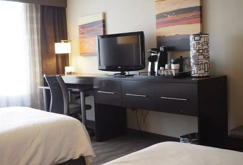 ２ダブルベッドのスタンダードルーム, Holiday Inn Harrisburg I 81 Hershey Area, An Ihg