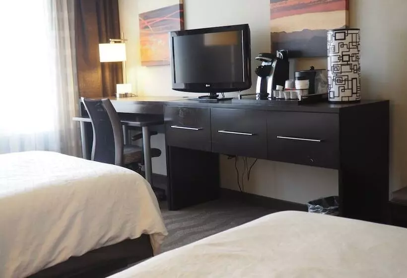 ２ダブルベッドのスタンダードルーム, Holiday Inn Harrisburg I 81 Hershey Area, An Ihg