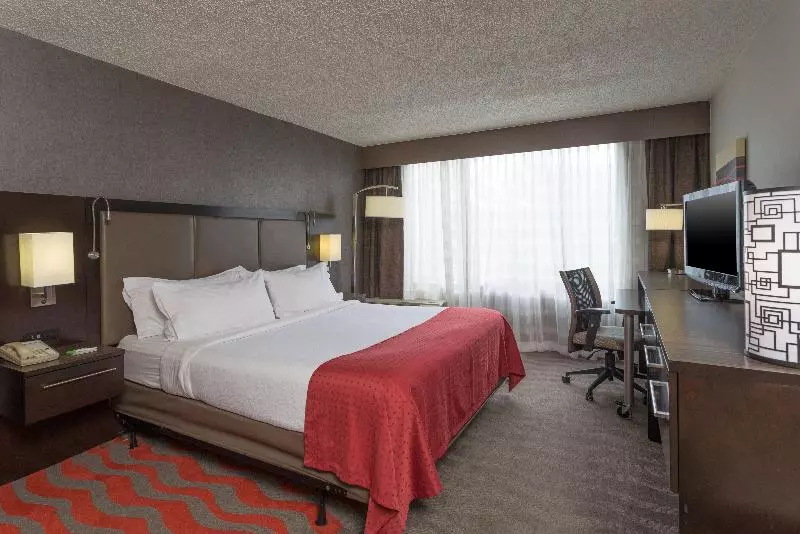 身障者適用キングサイズベッドルーム, Holiday Inn Harrisburg I 81 Hershey Area, An Ihg