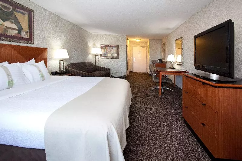 キングサイズベッドのエクゼクティブルーム, Holiday Inn Rock Springs, An Ihg