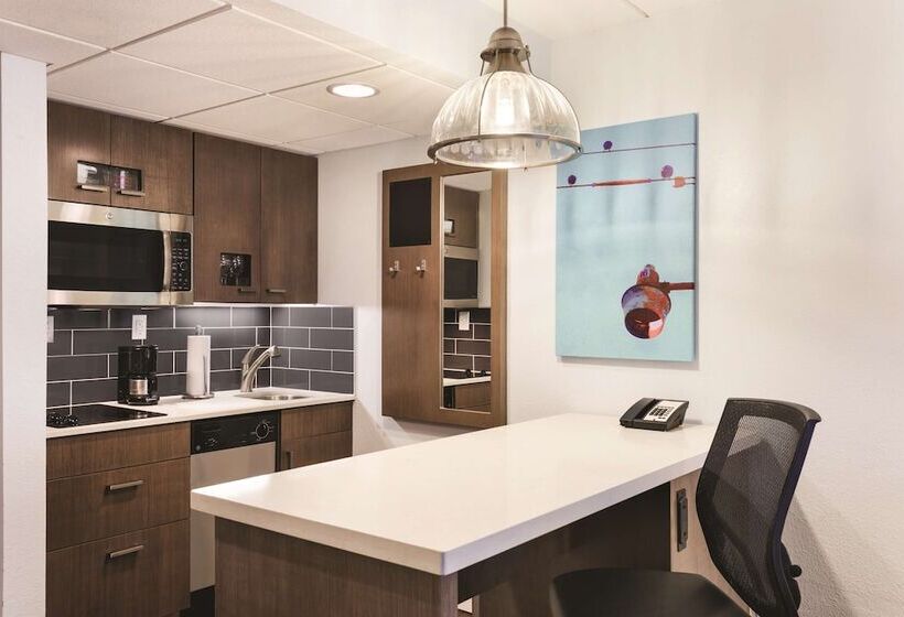 Люкс 2 Спальни, Clt Sky Suites