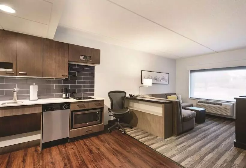 身障者適用スイートルーム, Towneplace Suites By Marriott Charlotte Loso Airport