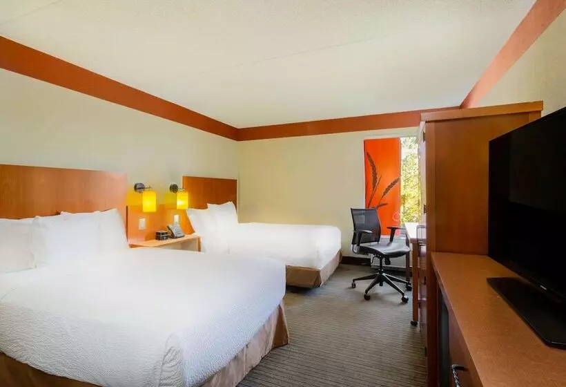 ２ダブルベッドのスタンダードルーム, Clt Airport Inn & Suites