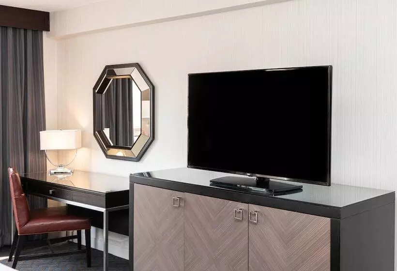 اتاق استاندارد با 2 تخت دوبل, Sheraton Indianapolis City Centre