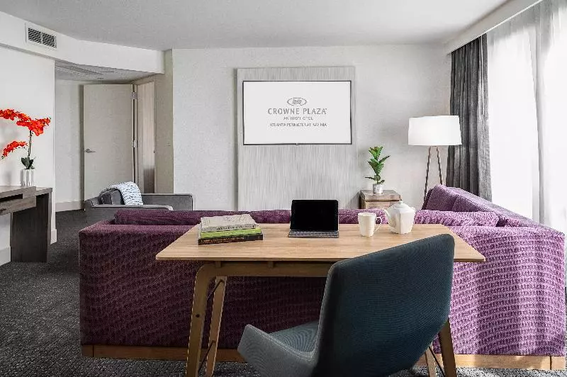 سوئیت با تخت بزرگ, Crowne Plaza Atlanta Perimeter At Ravinia, An Ihg