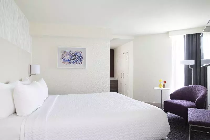سوئیت با تخت بزرگ, Crowne Plaza Atlanta Perimeter At Ravinia, An Ihg
