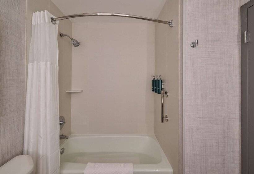 غرفة قياسية سرير مزدوج, Doubletree By Hilton Buena Park