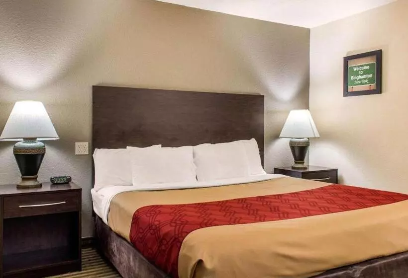 キングサイズベッドのスタンダードルーム, Econo Lodge Inn And Suites