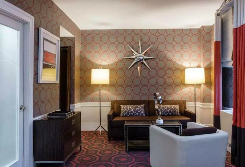 Juniorsviitti, The Empire Hotel New York