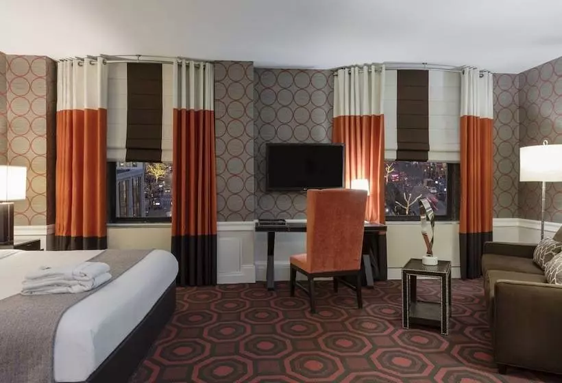 Juniorsviitti, The Empire Hotel New York