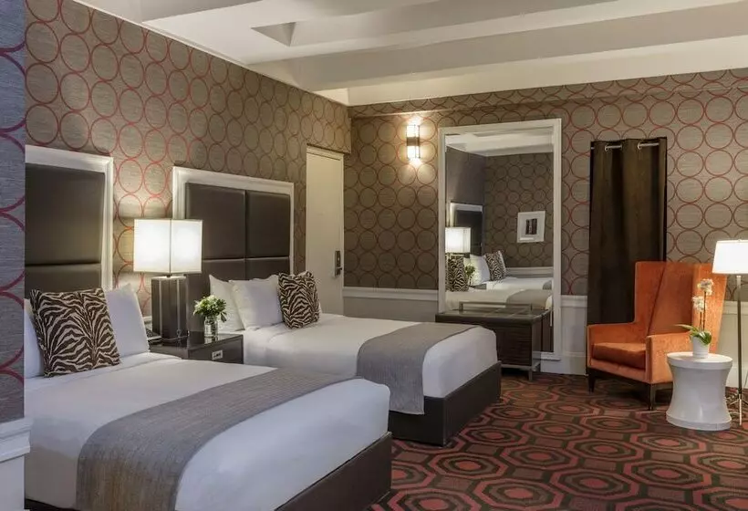 Juniorsviitti, The Empire Hotel New York