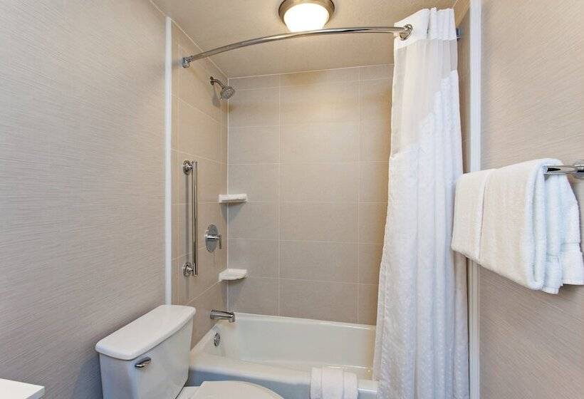 جناح, Holiday Inn Long Beach   Airport, An Ihg