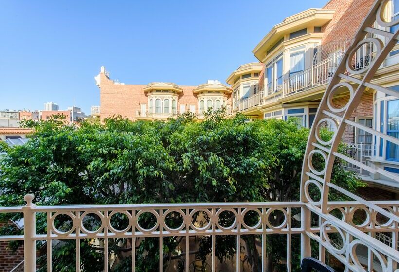 高级套房, Horton Grand