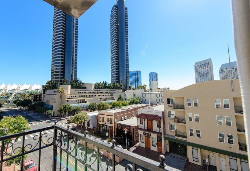 高级套房, Horton Grand