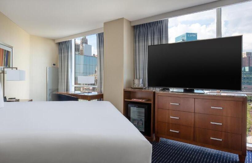 适合残疾人使用的标准间, Hyatt Regency Baltimore