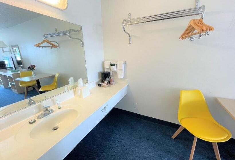 غرفة قياسية سرير كينج, Lulu Silver City