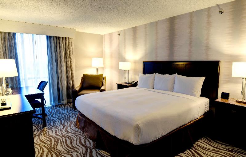 חדר סטנדרט עם מיטת קינג, Radisson Hotel Fort Worth North Fossil Creek