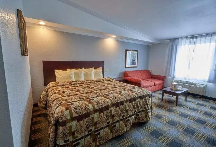 キングサイズベッドのデラックスルーム, Riverview Inn & Suites