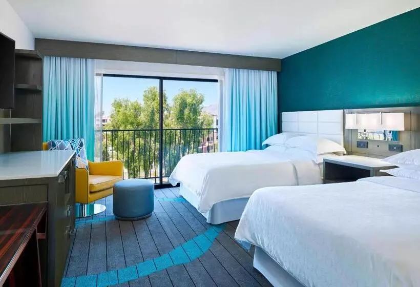 ２ダブルベッドのスタンダードルーム, Sheraton Tucson Hotel & Suites