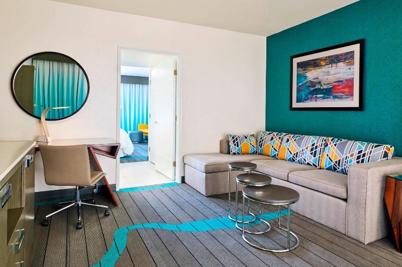 سوییت, Sheraton Tucson Hotel & Suites