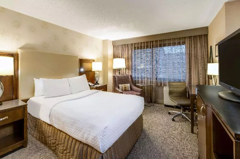 Standard-huone King-vuode, Sonesta White Plains Downtown