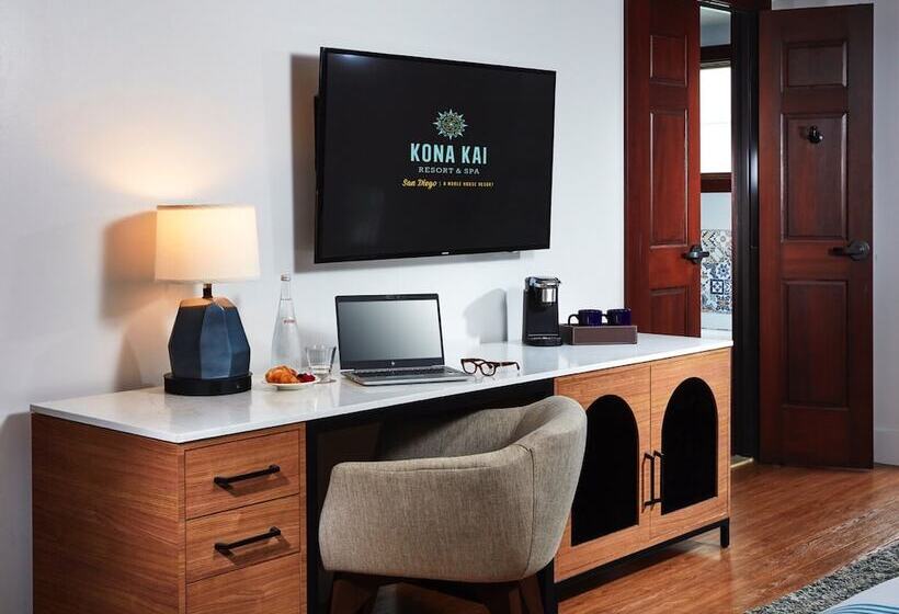 Полулюкс, Kona Kai Resort & Spa, A Noble House Resort