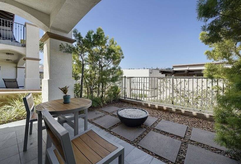 Полулюкс, Kona Kai Resort & Spa, A Noble House Resort