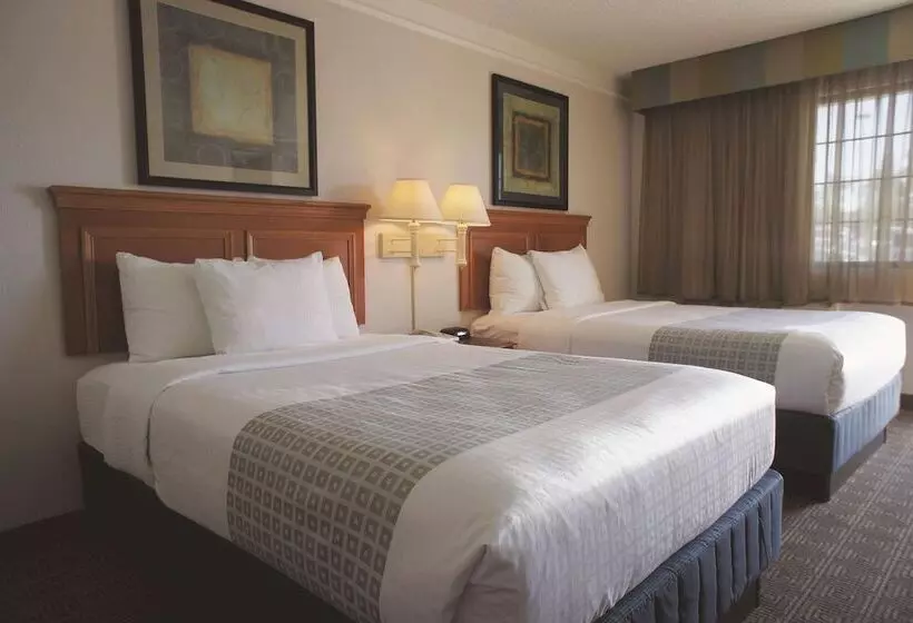 اتاق لوکس, La Quinta Inn By Wyndham Albuquerque Airport