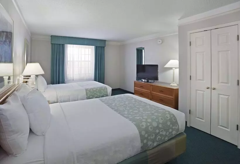 ２ダブルベッドのスタンダードルーム, La Quinta Inn By Wyndham Omaha West