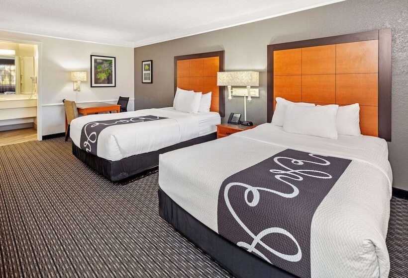 Номер Deluxe, La Quinta Inn By Wyndham Ventura