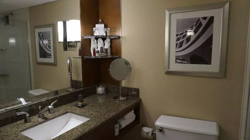 キングサイズベッドのスタンダードルーム, Stamford Marriott Hotel & Spa