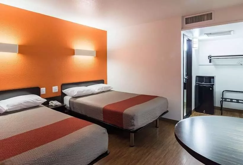 اتاق استاندارد با 2 تخت دوبل, Motel 6 oroville, Ca