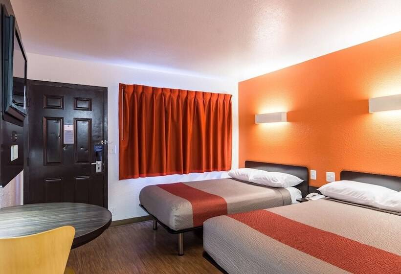带2个双人床的标准工作室, Motel 6 oroville, Ca